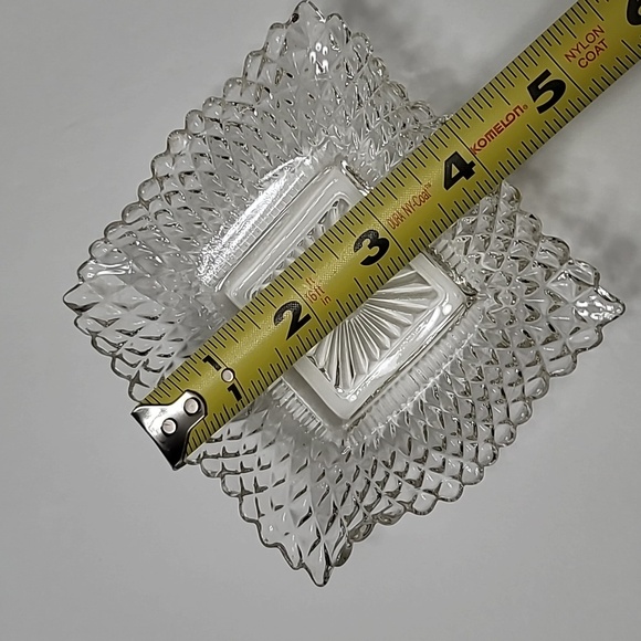 Indiana Glass Ruffled edge 4 in trinket dish - Picture 4 of 4